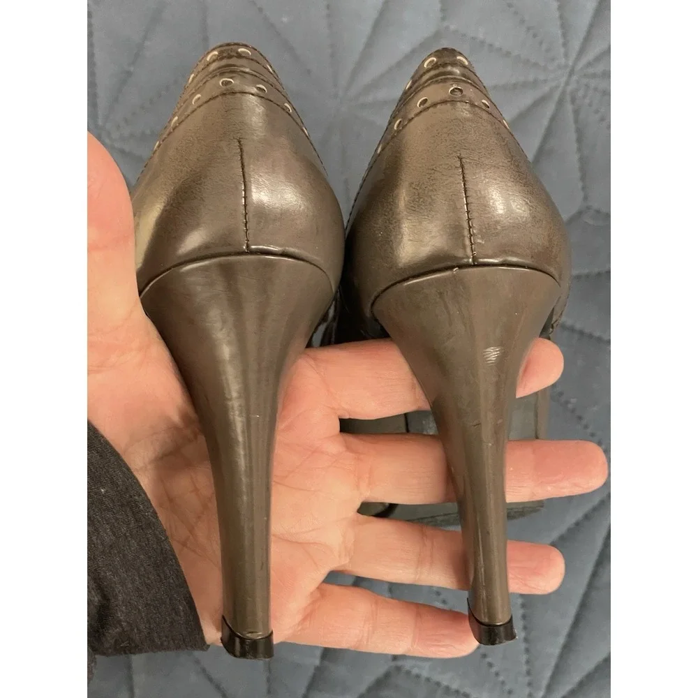 Stuart Weitzman Tailored Oxford Pumps Lace-Up Heels Size 7M Fog Brushed Calf‎